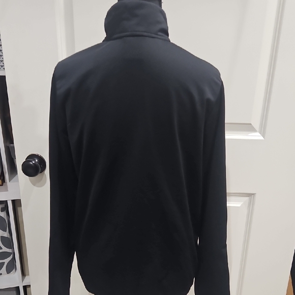 Nike Kids Black Jacket w pockets, size XL - Picture 7 of 7